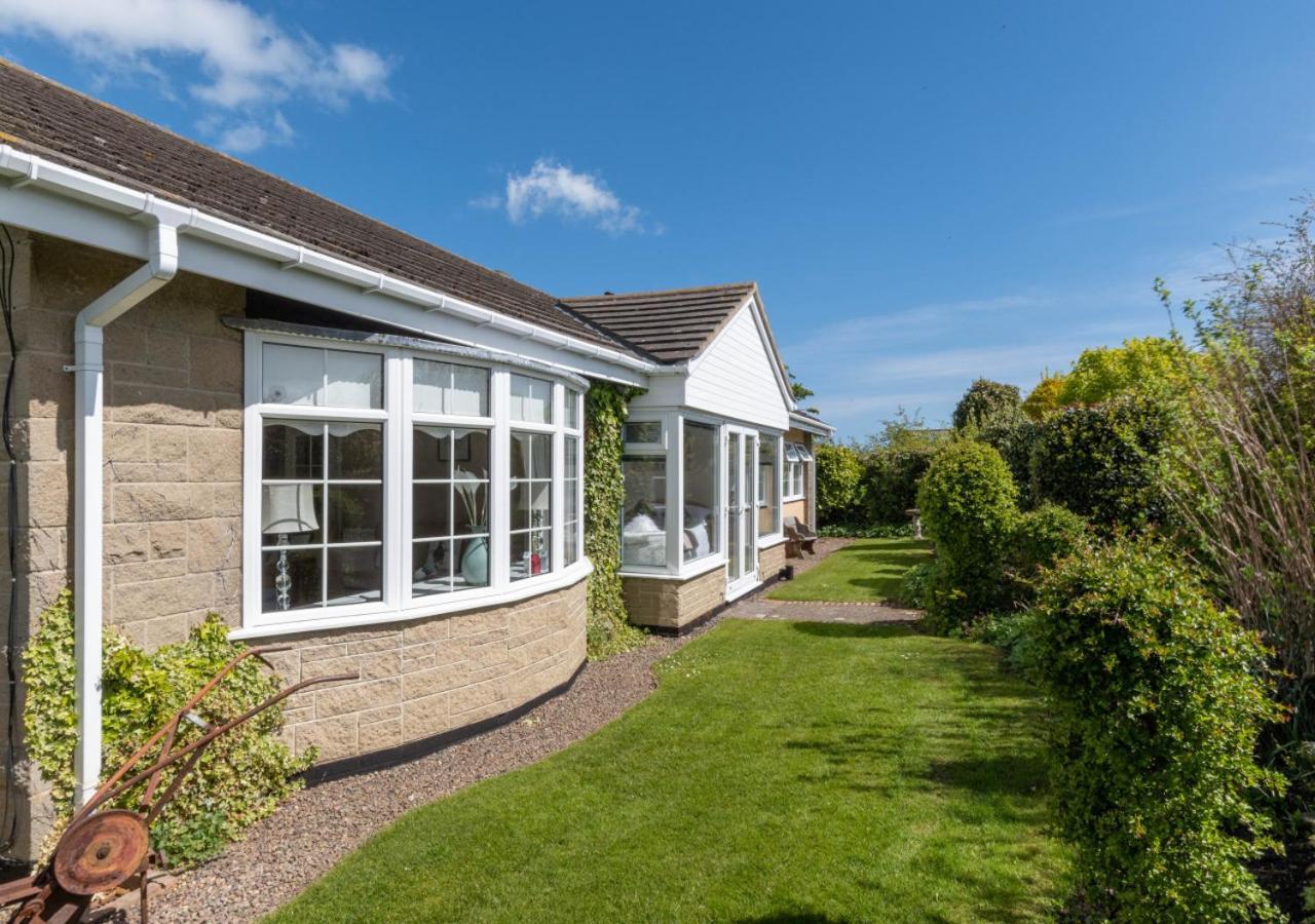 Dukesfield Cottage Bamburgh Exterior foto